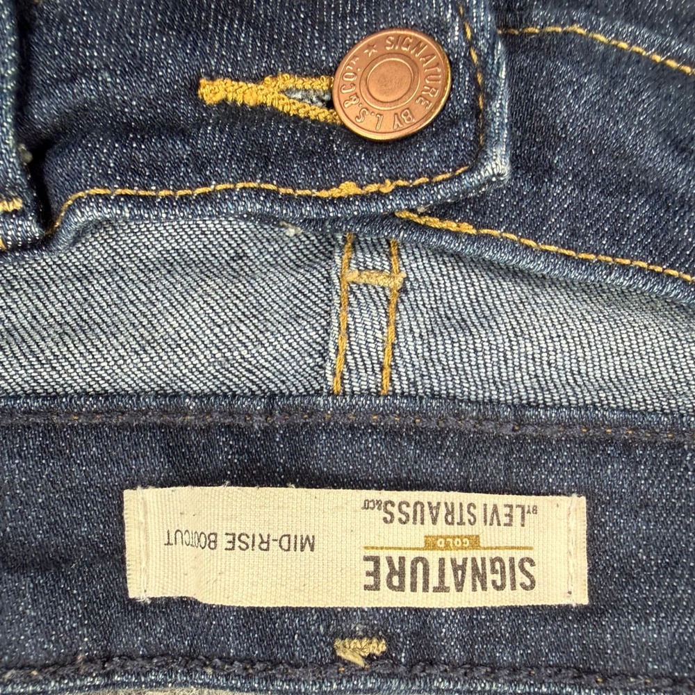 Signature by Levi Strauss Jeans 12M W31 L32 Dark Wash Mid-Rise Bootcut Women's - Picture 3 of 12
